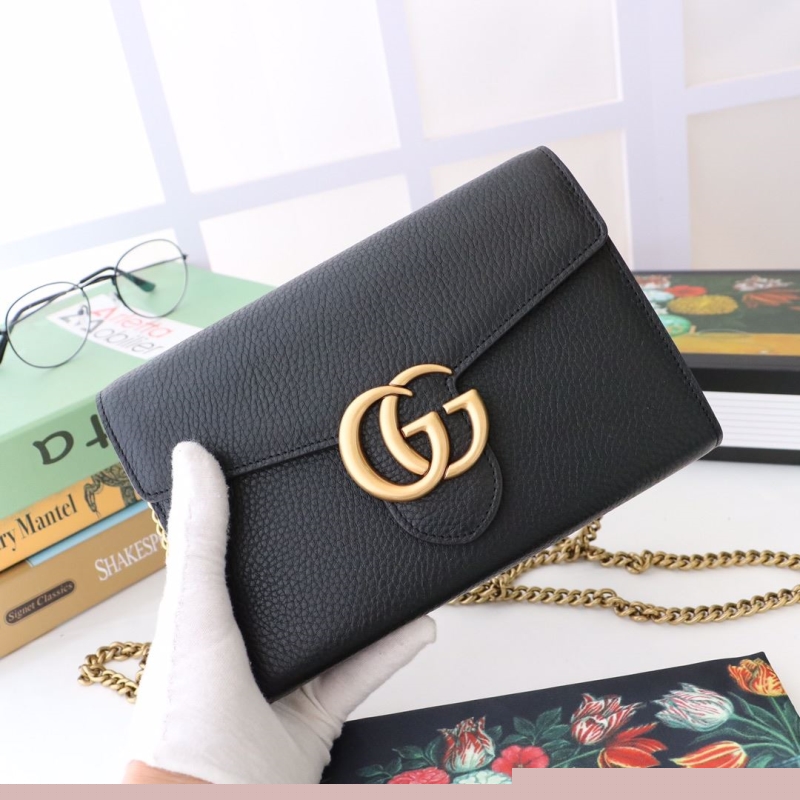 G*u*i wallets & purse